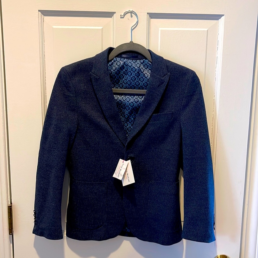 Boys Isaac Mizrahi elbow patch sport coat.  Size 12 Slim fit.